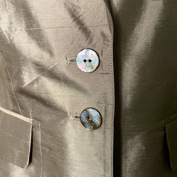 Skirt Suit - Picture 4 of 8